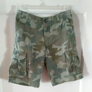 Cat & Jack boys camo cargo shorts size 8 like new